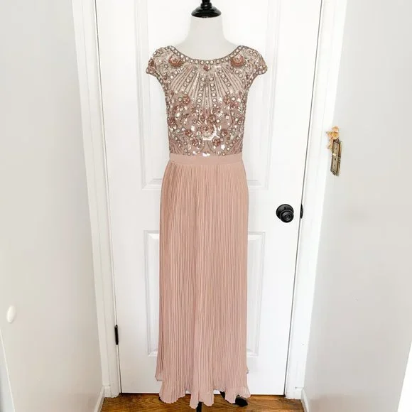 green emerald velvet dress Aidan Mattox Strapless Twist Front Metallic Gown – DGFOutlet main image 1